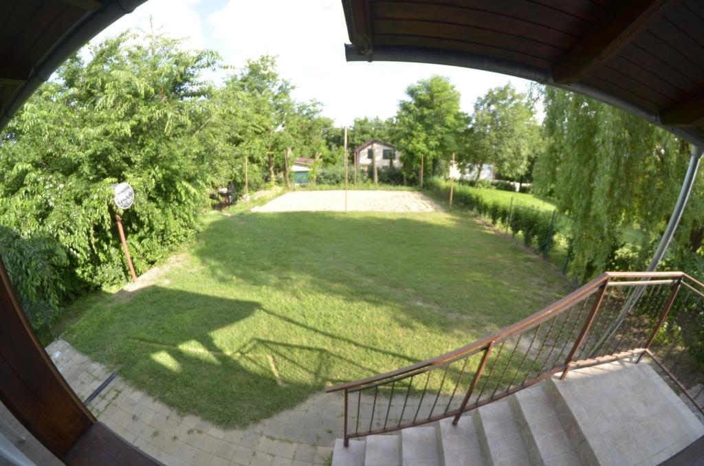 Tobo House Along The River Danube Radvan nad Dunajom Экстерьер фото